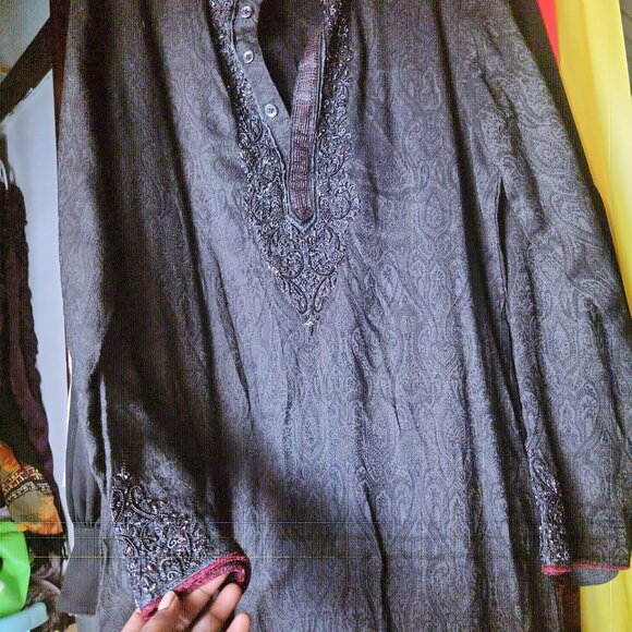 Beaded Pakistani Tunic - Picture 2 of 2